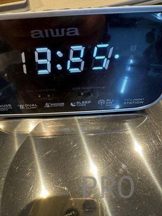 Radio Reloj