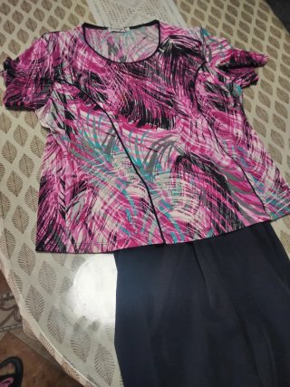 Conjunto Ennaje Camiseta y Pantalón Mujer
