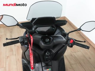 YAMAHA X-MAX 125
