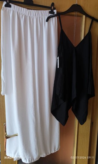 Conjunto Verano 2 Piezas Top Asimétrico y Pantalón