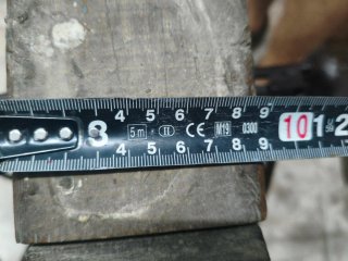 Antigu tornillo de banco madera, base y usillo met