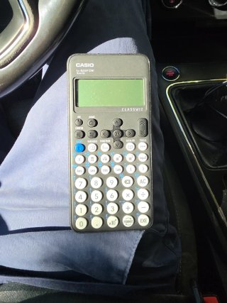 Calculadora Casio fx-82SP CW Iberia