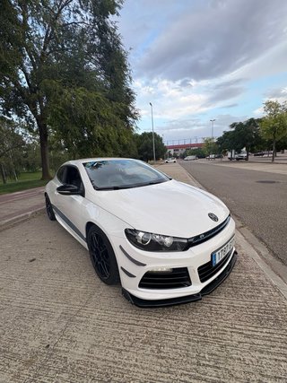 Volkswagen Scirocco R