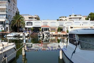 Piso en venta en Santa Margarida en Roses