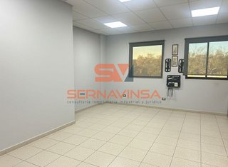 Nave industrial en alquiler en La Clota - Zona industrial en Cerdanyola del Vallès