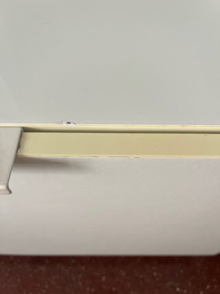 MuebleTVblanco con dos cajoneras y dos estanterias