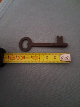 Llave antigua de metal