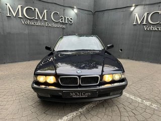 BMW Serie 7 750iAL 240 kW (326 CV)