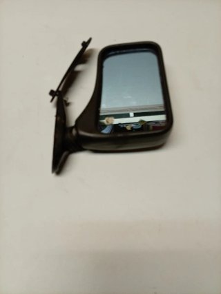 Espejo retrovisor coche clásico