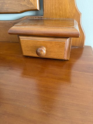 Mueble tocador de castaño con espejo