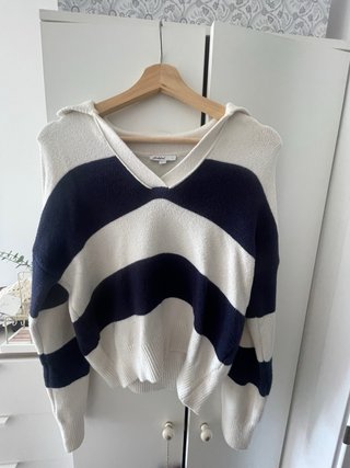 Jersey Subdued rayas cuello pico