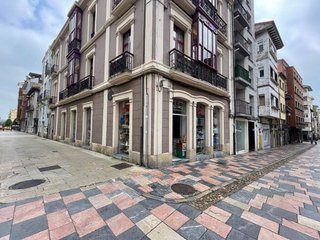 Local comercial en venta en Centro en Avilés