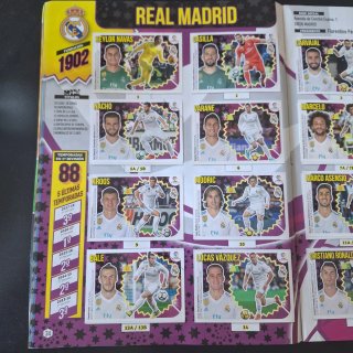 Álbum Liga Este 2018-19 con 470 cromos