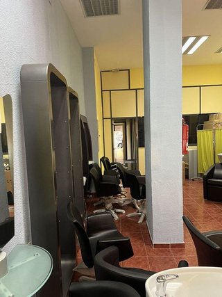 Local comercial en venta en Parque Ayala - Jardín de la Abadía - Huelín en Málaga