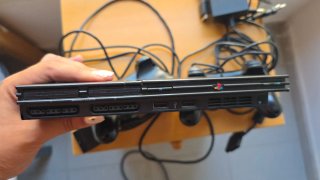 PlayStation 2 Slim + 2 mandos originales