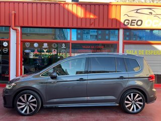 VOLKSWAGEN TOURAN R-LINE 7 PLAZAS DSG –FULL EQUIPO
