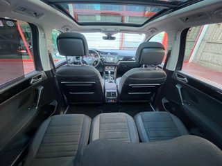 VOLKSWAGEN TOURAN R-LINE 7 PLAZAS DSG –FULL EQUIPO