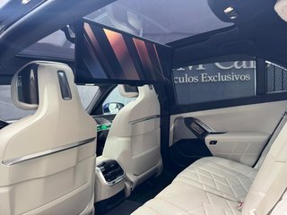 BMW i7 xDrive60 400 kW (544 CV)
