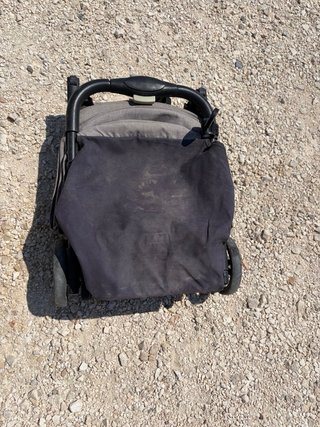Silla de paseo plegable bebé muy ligera