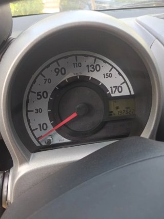Peugeot 107  1.0 urban año 2010