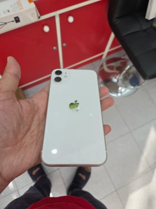 iPhone 11 128GB Morado Reacondicionado