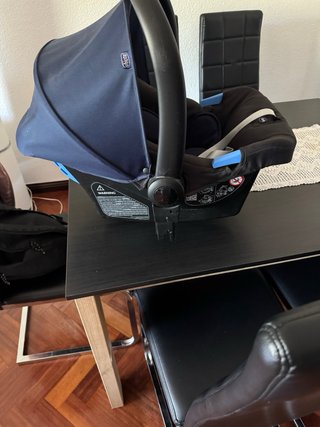 Silla de coche marca Chico para bebé