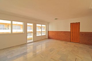 Ático en venta en Playa Bajadilla - Puertos en Marbella