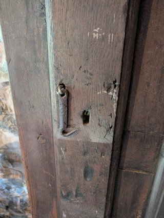 Puerta madera maciza rústica antigua