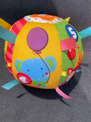 Pelota sensorial para bebé con sonido