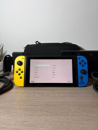 Nintendo Switch (2020)