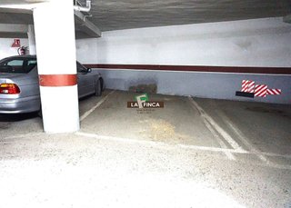 Garaje en venta en Milán - Pumarín - Teatinos en Oviedo
