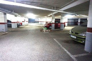 Garaje en venta en Milán - Pumarín - Teatinos en Oviedo