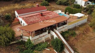 Chalet en venta en Santa Maria de Trassierra en Córdoba