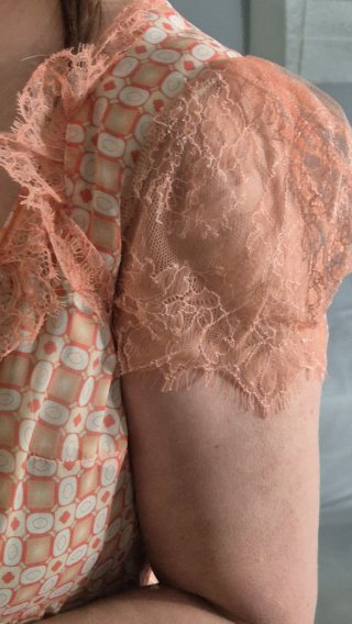 Elisabetta Franchi abito corto fantasia albicocca