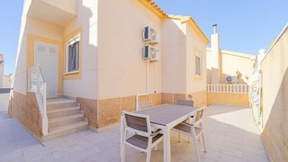 Chalet en venta en Altos - La Florida en Orihuela