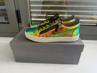Giuseppe Zanotti piel T.41 Iridescentes (13)
