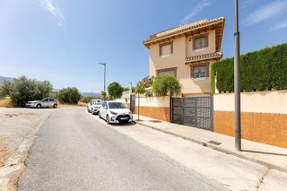 Chalet en venta en Huétor Vega
