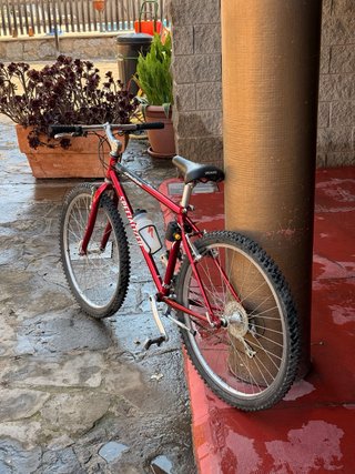 Bicicleta de Montaña Specialized Hardrock Roja