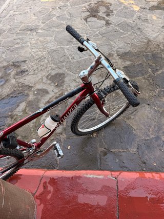 Bicicleta de Montaña Specialized Hardrock Roja