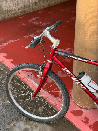 Bicicleta de Montaña Specialized Hardrock Roja