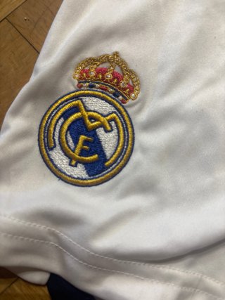 Pantalón Corto Real Madrid Adidas. Para 13-14 años