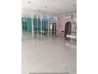 Local comercial en alquiler en Centro en Valdepeñas