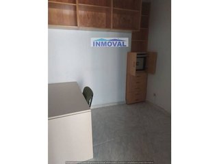 Local comercial en alquiler en Centro en Valdepeñas