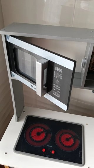 Cocinita de madera para niños