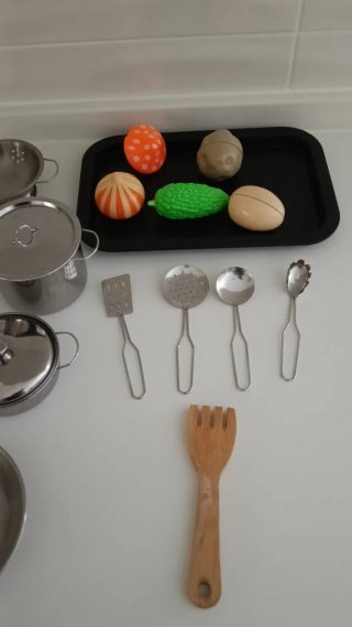 Cocinita de madera para niños