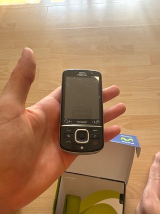 Nokia 6710 Navigator Plata