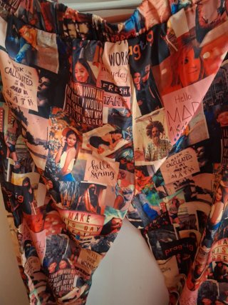 Pantalones de verano con collage