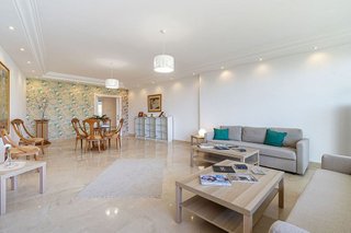 Piso en alquiler en Los Naranjos - Las Brisas en Marbella