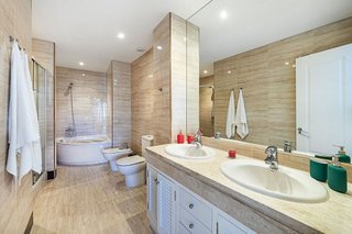 Piso en alquiler en Los Naranjos - Las Brisas en Marbella