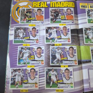 Álbum Liga Este 2013-14 con 450 cromos